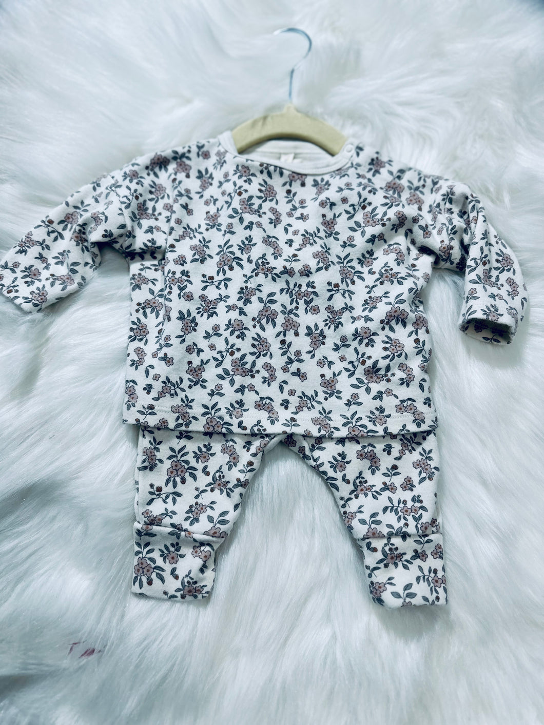 Quincy Mae Two Piece Set 0-3m