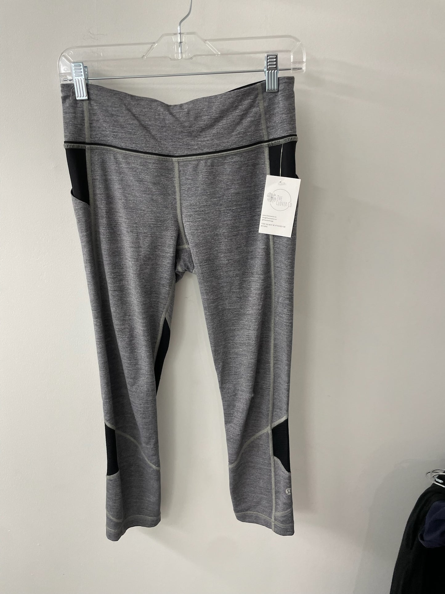 Lululemon-Run Inspire Crops Size 6