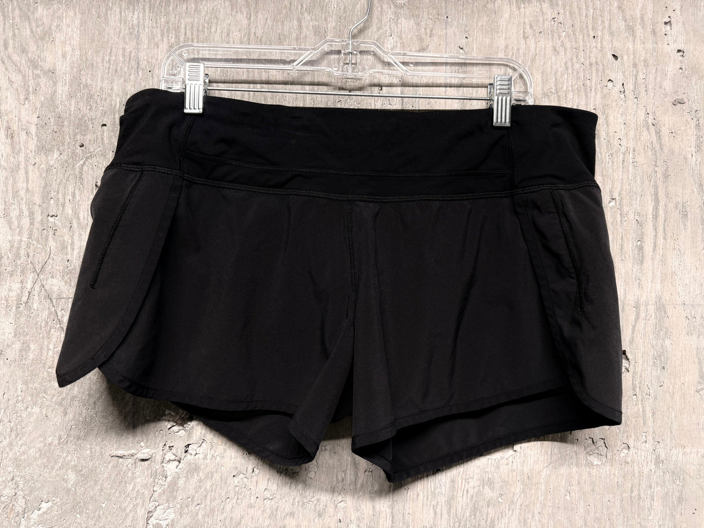 Lululemon Speed Up Low-Rise Lined Short size 12