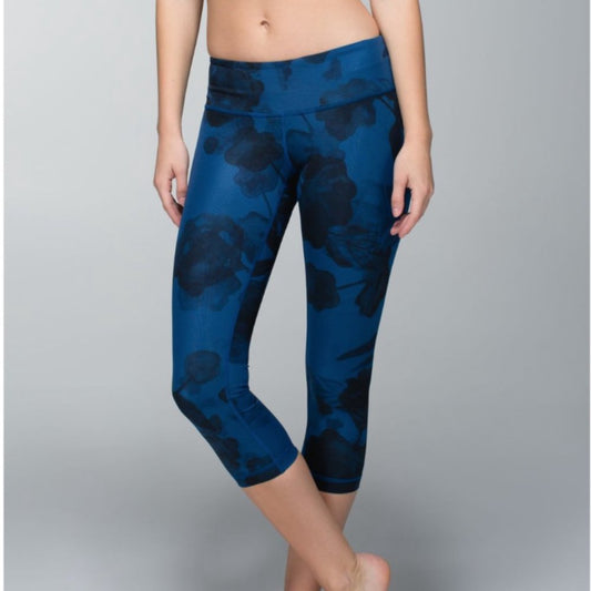 Lululemon Wunder Under Crop ll size 10