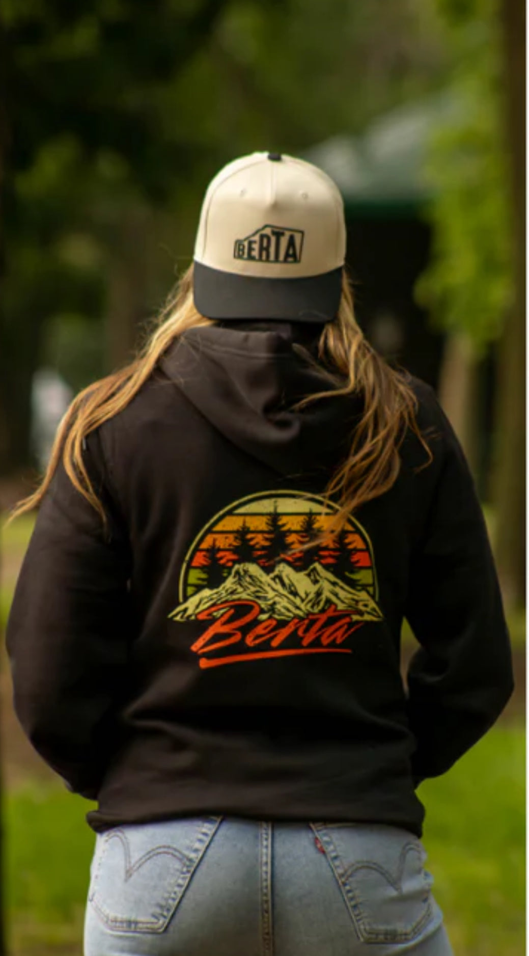 Berta 3 Sisters - Double Sided Logo