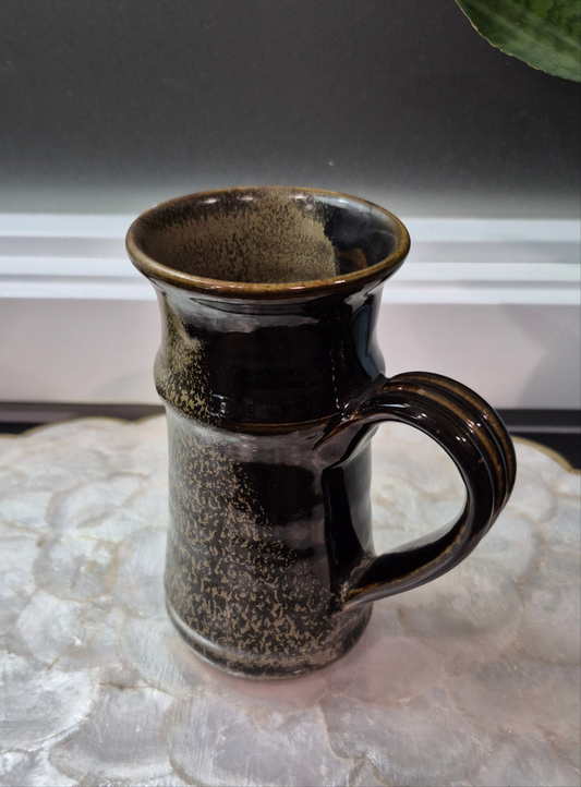 Pottery Mug With Ridged Handle