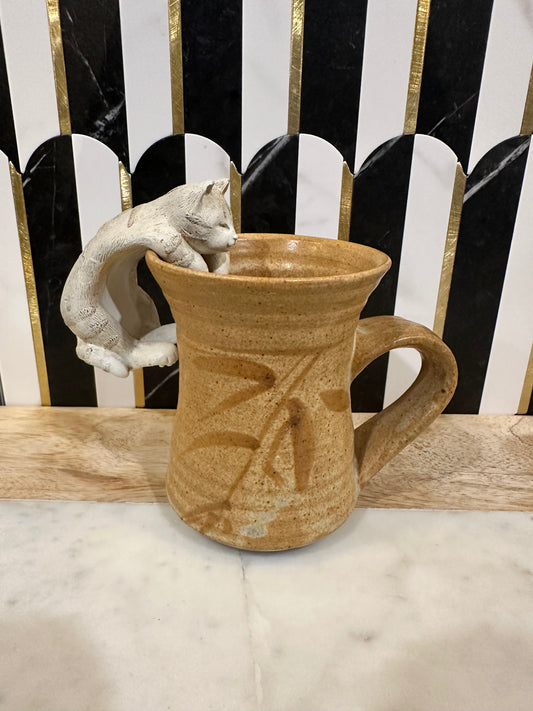 Pottery Mug with Removable Cat