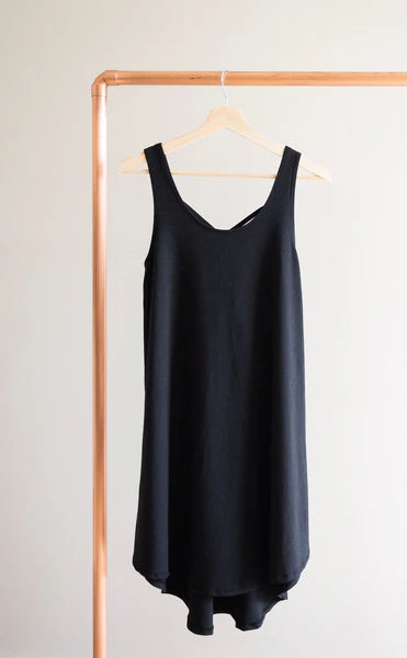 Jax + Lennon Women’s Dress - Size Medium