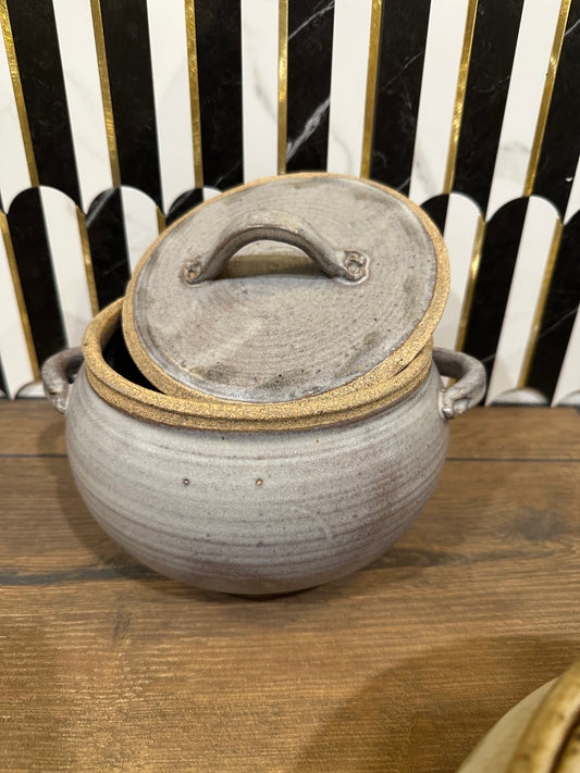 Medium Pottery Casserole Dish