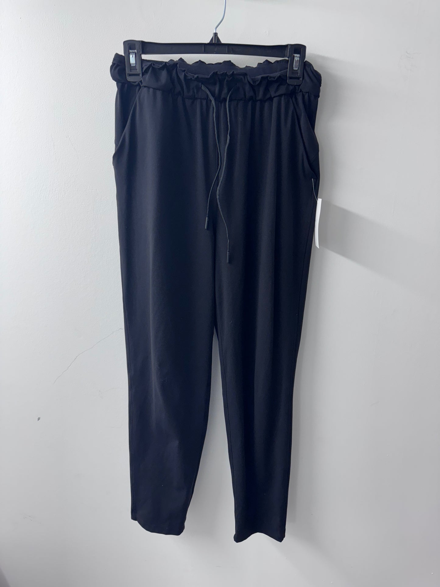 Lululemon Black Jogger - Size 6