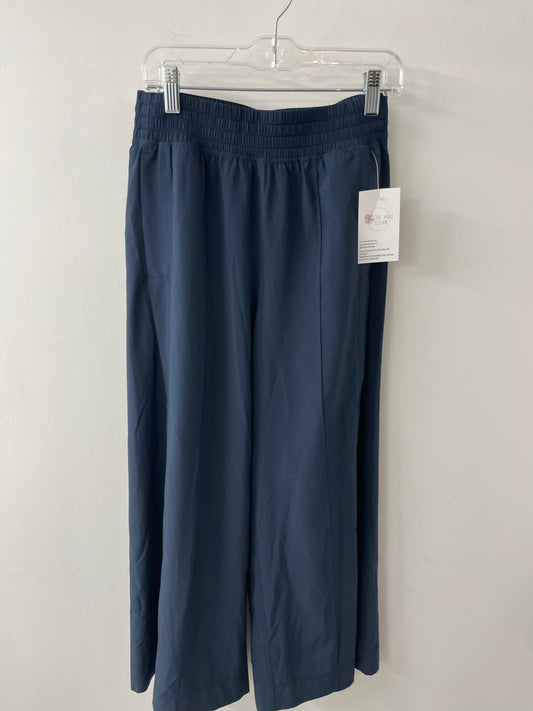 Lululemon-Wander Crops Size 4