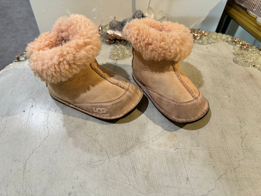 Baby UGG booties - light pink