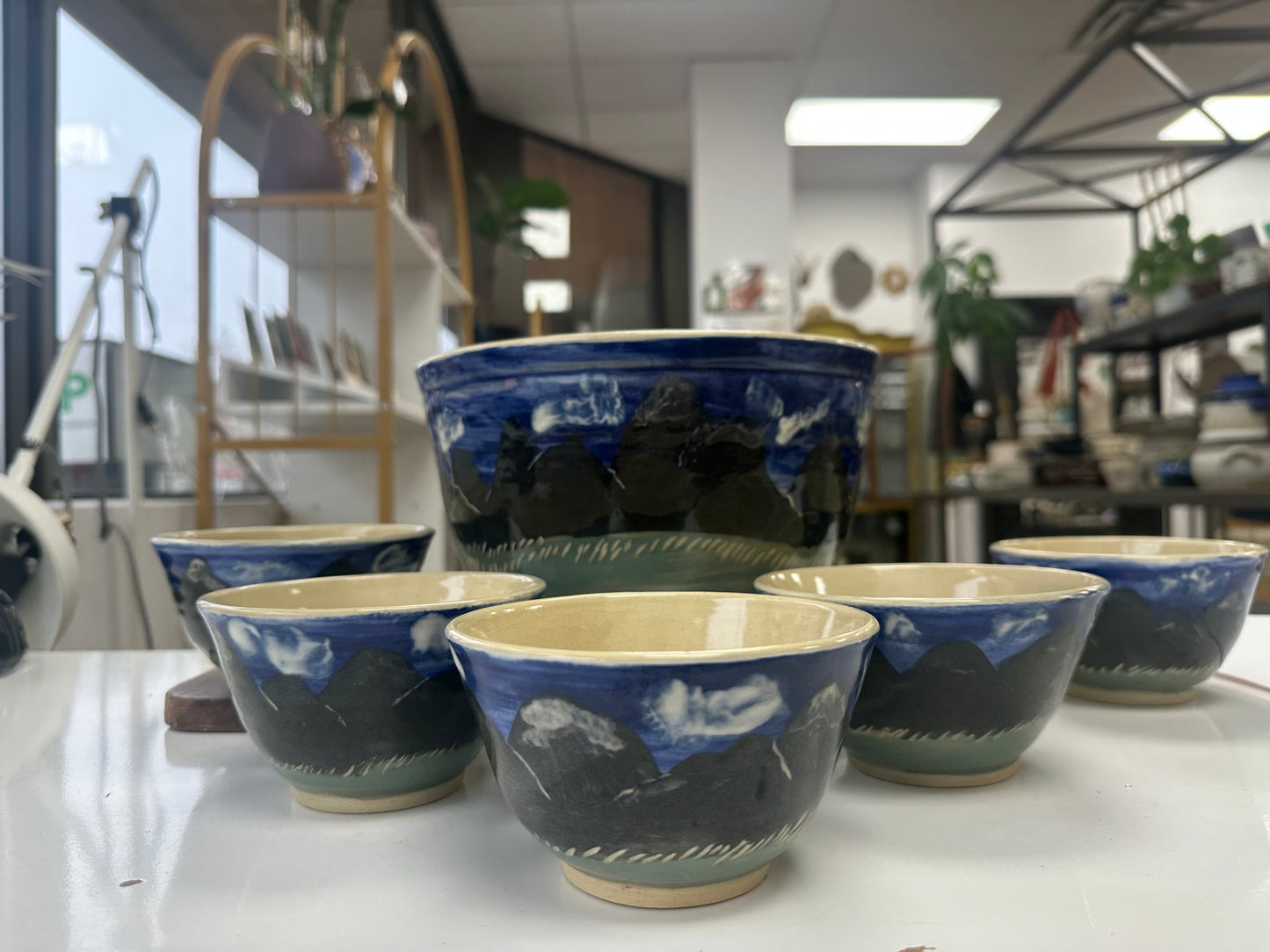 Mountain Pottery Bowl Set