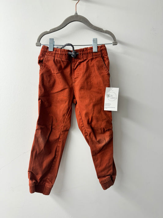 Tag Joggers - Size 5