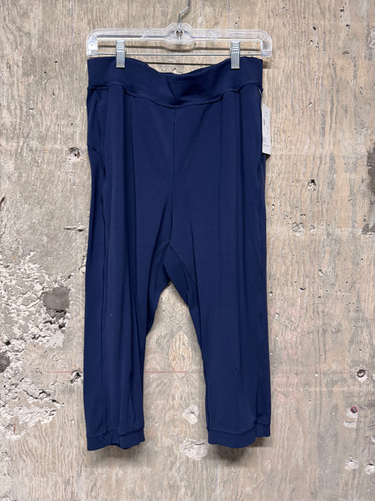 Lululemon Navy Blue Cropped Pant - Size 10
