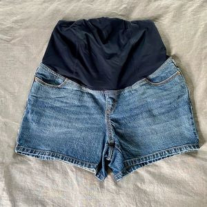 Isabelle Maternity Shorts - Size 16