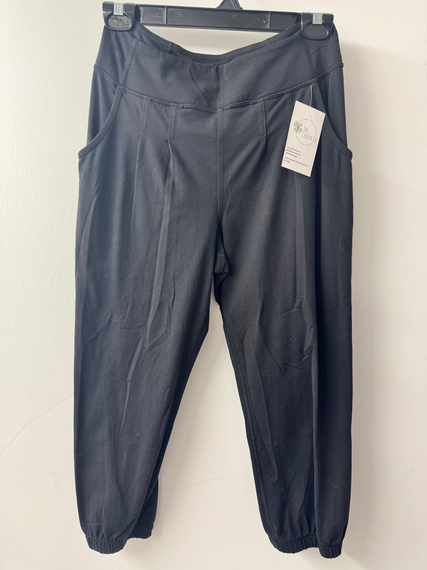 Lululemon Crop - Size 4