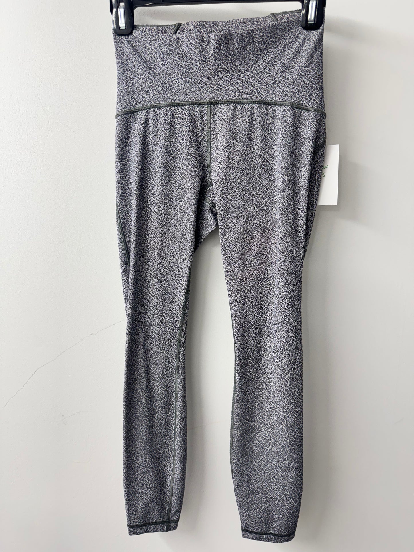 Lululemon Wunder Under - Size 4