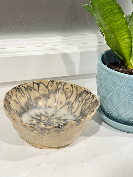 Black/Ivory Pottery Bowl