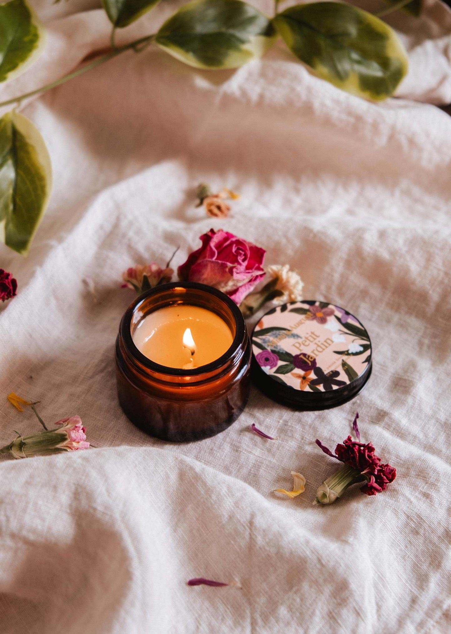Mimi & August - Petit Jardin – 2 oz Soy Candle: 2 oz