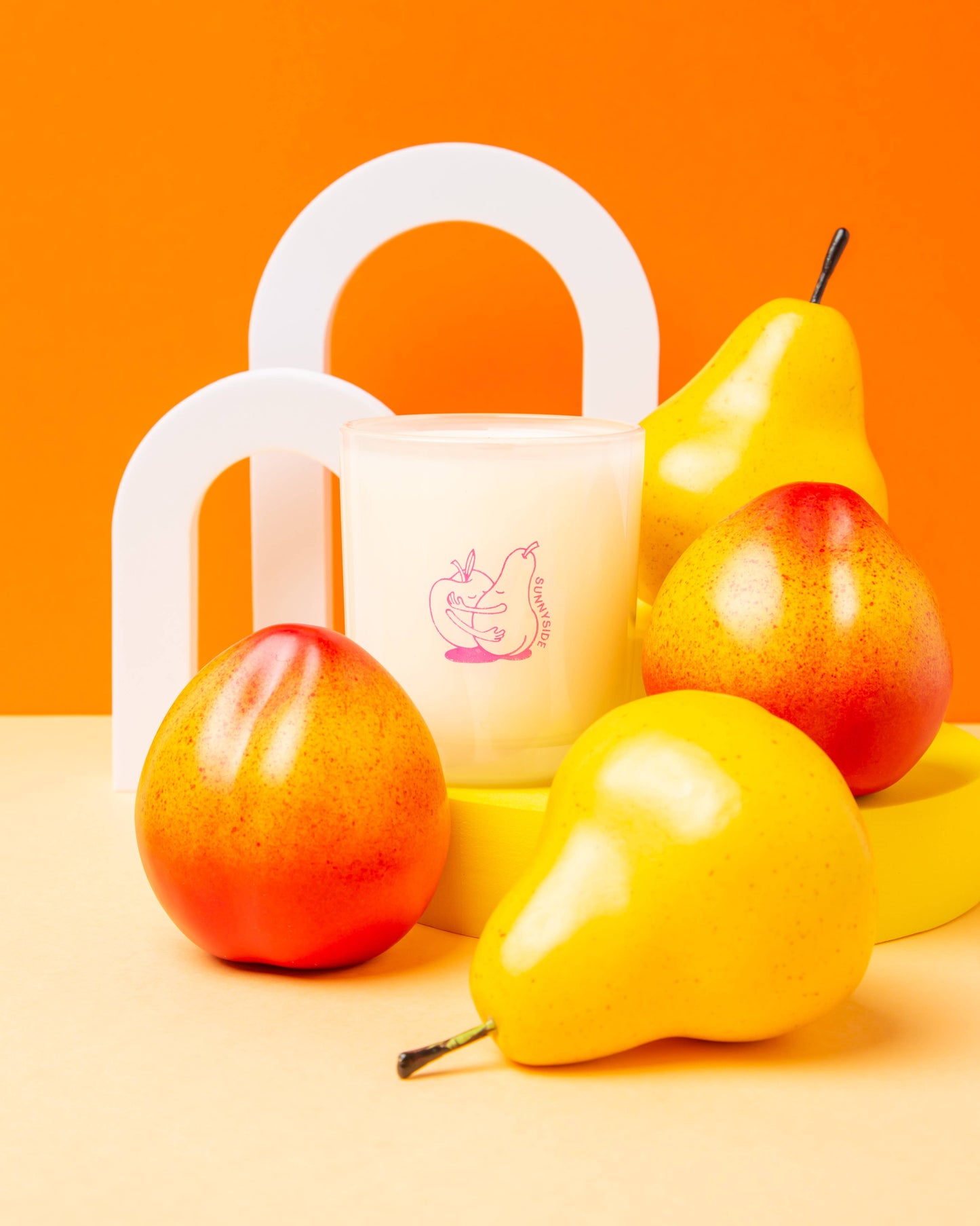 Milk Jar Candle Co. - Sunnyside - Pear & Nectarine Coconut Soy 8 oz Candle