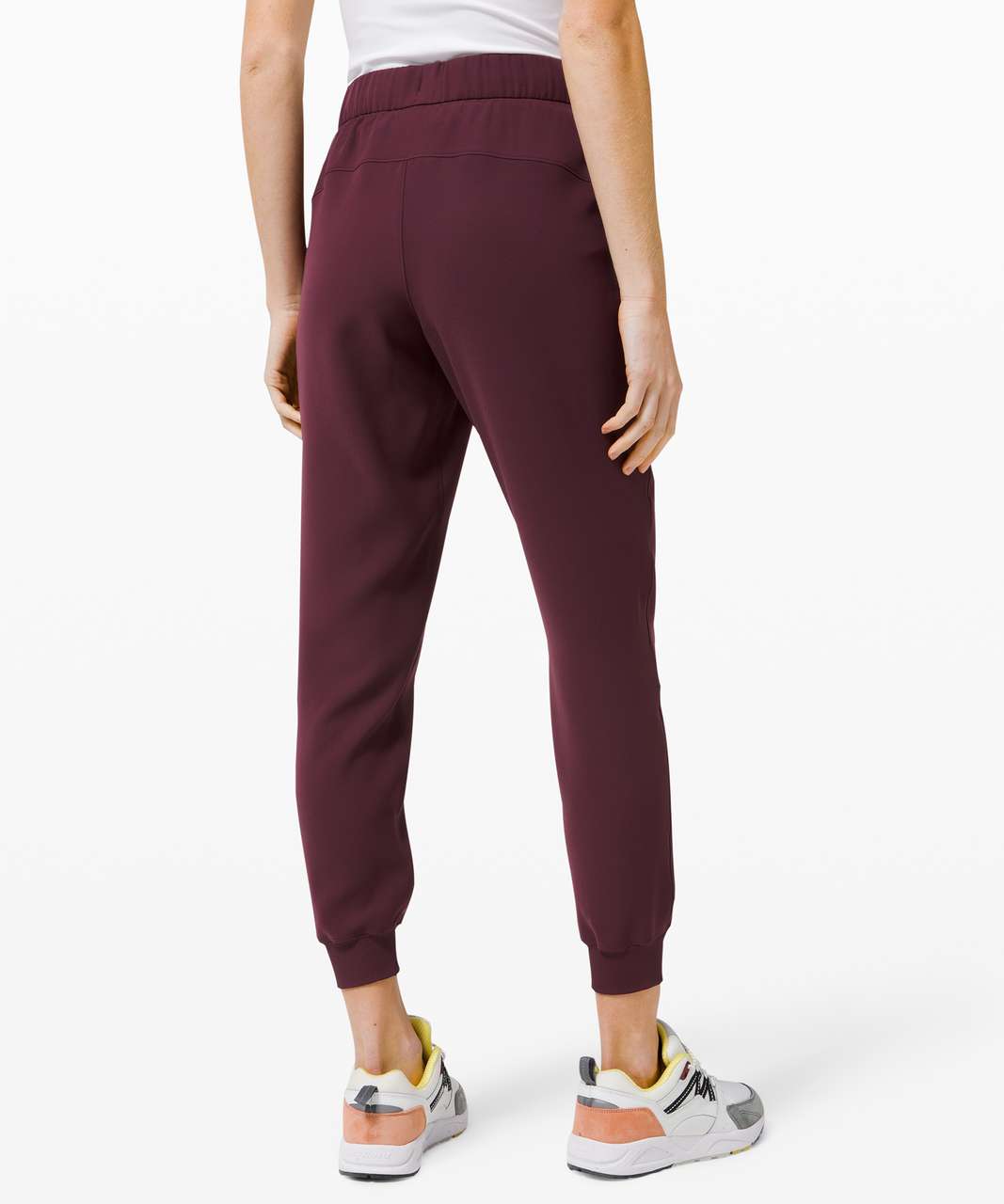 Lululemon On the Fly Jogger Size 6