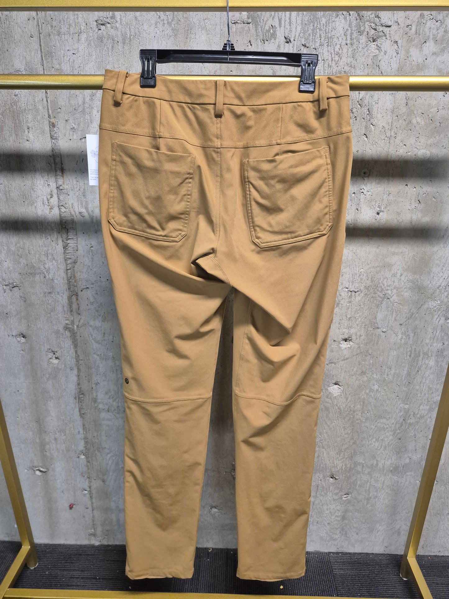Lululemon Men's Khaki Pants Size 32