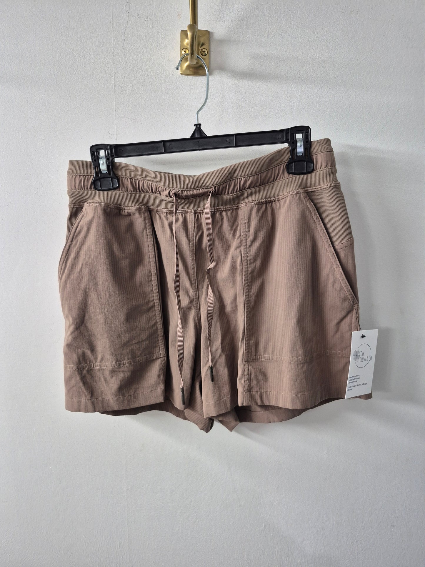 Lululemon Dance Studio High-Rise Short 3.5" Size 6