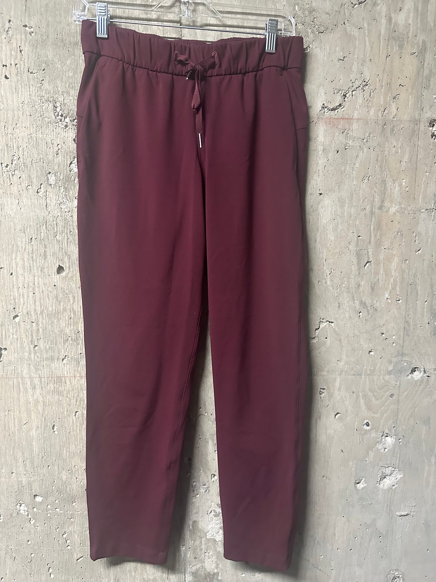 Lululemon On the Fly Jogger Size 6