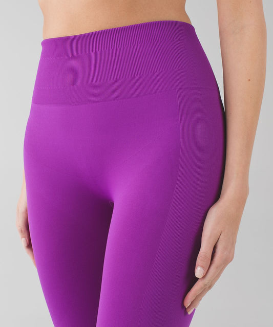 Lululemon Zone In Crop Size 12